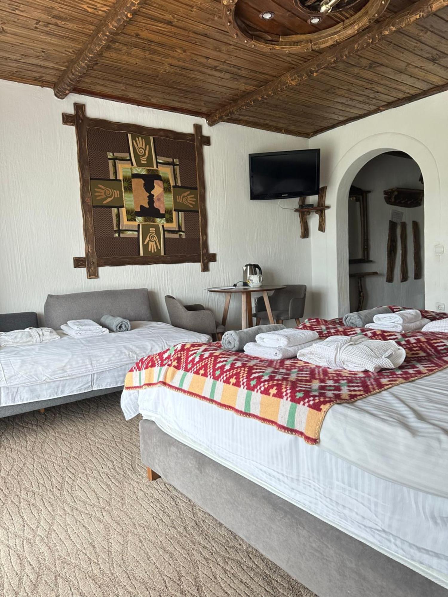 Spa Hotel Gora Bukovel Bagian luar foto
